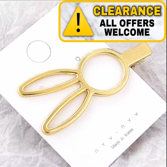 Accessories - 🔴5/$20⚠️𝗖𝗟𝗘𝗔𝗥𝗔𝗡𝗖𝗘⚠️ Bunny Hair Clip NEW